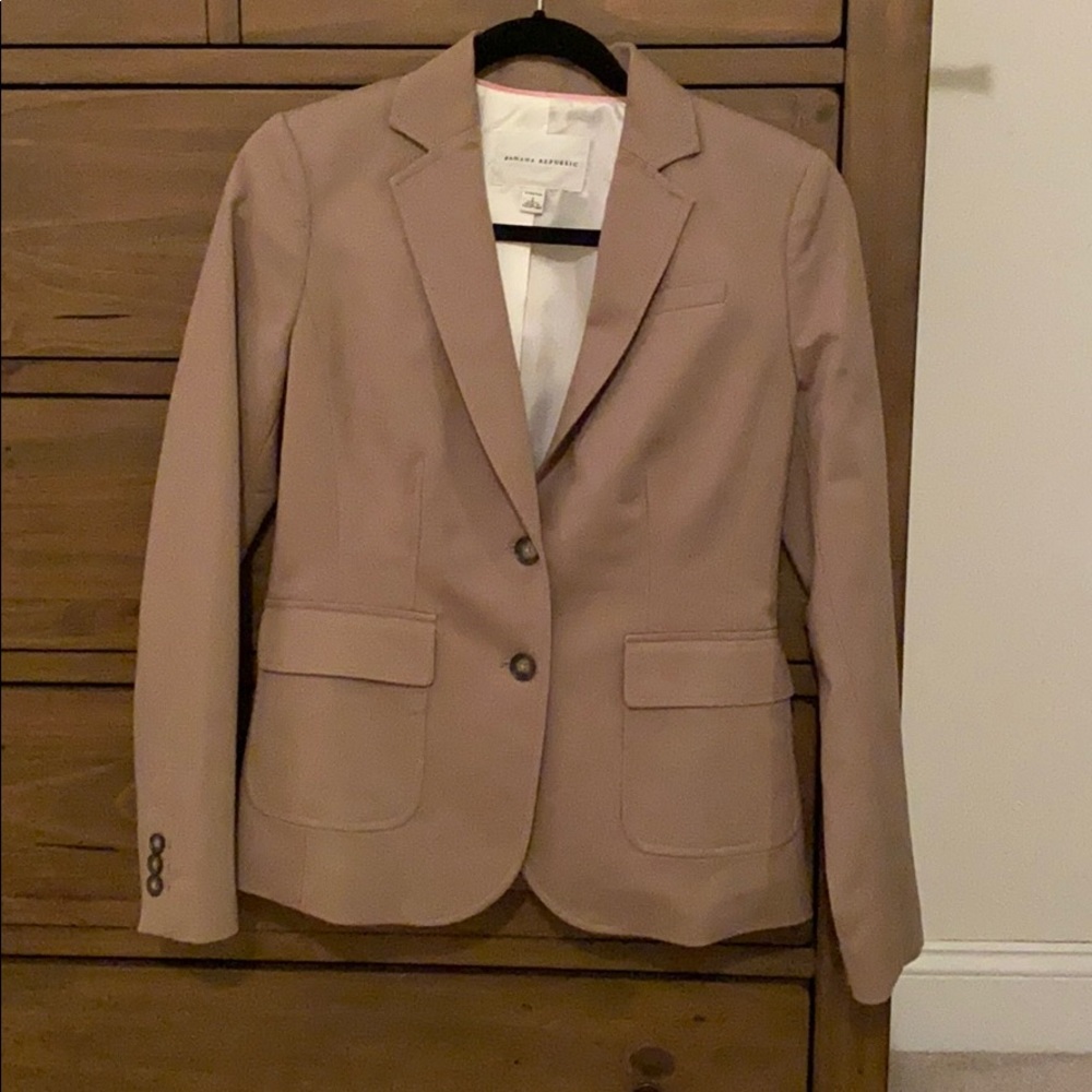 Banana Republic Structured Fitted Blazer